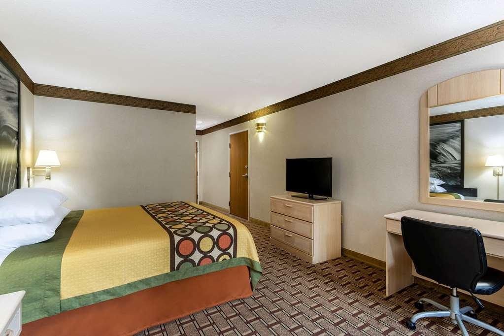 Super 8 By Wyndham Marysville/Port Huron Area Екстериор снимка