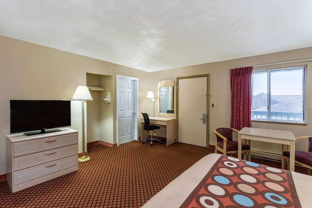 Super 8 By Wyndham Marysville/Port Huron Area Екстериор снимка