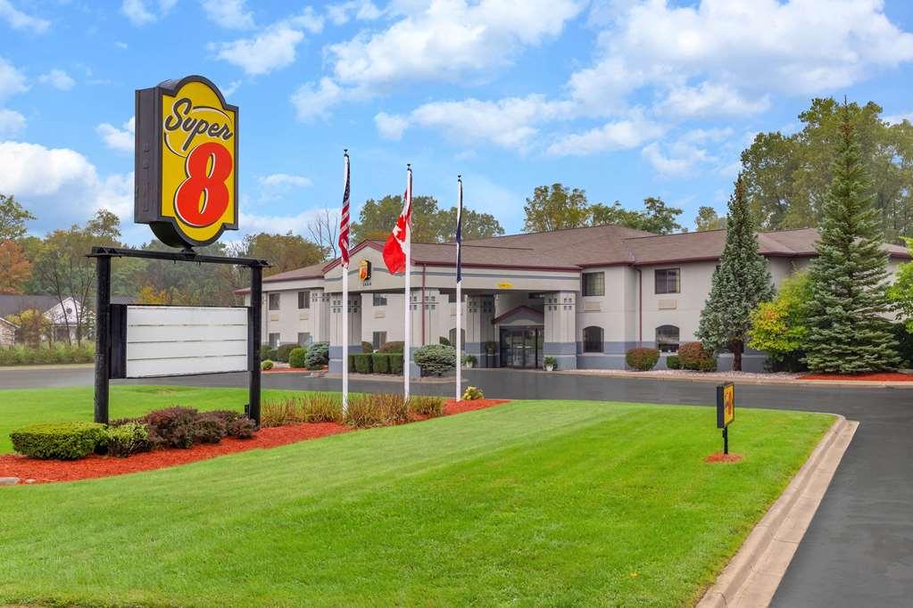 Super 8 By Wyndham Marysville/Port Huron Area Екстериор снимка