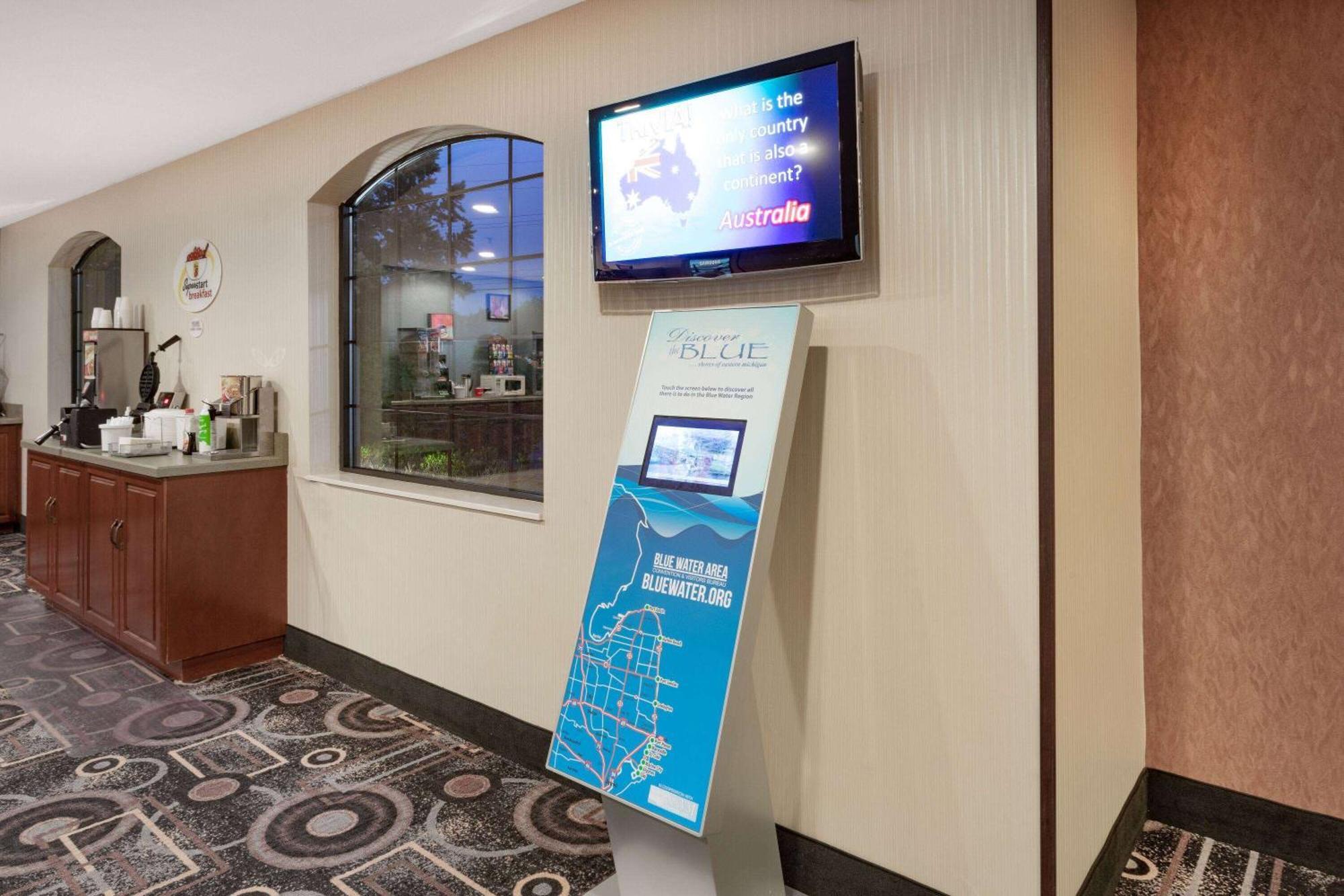 Super 8 By Wyndham Marysville/Port Huron Area Екстериор снимка