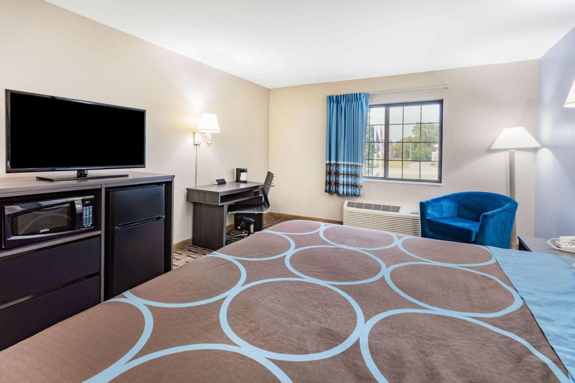 Super 8 By Wyndham Marysville/Port Huron Area Екстериор снимка