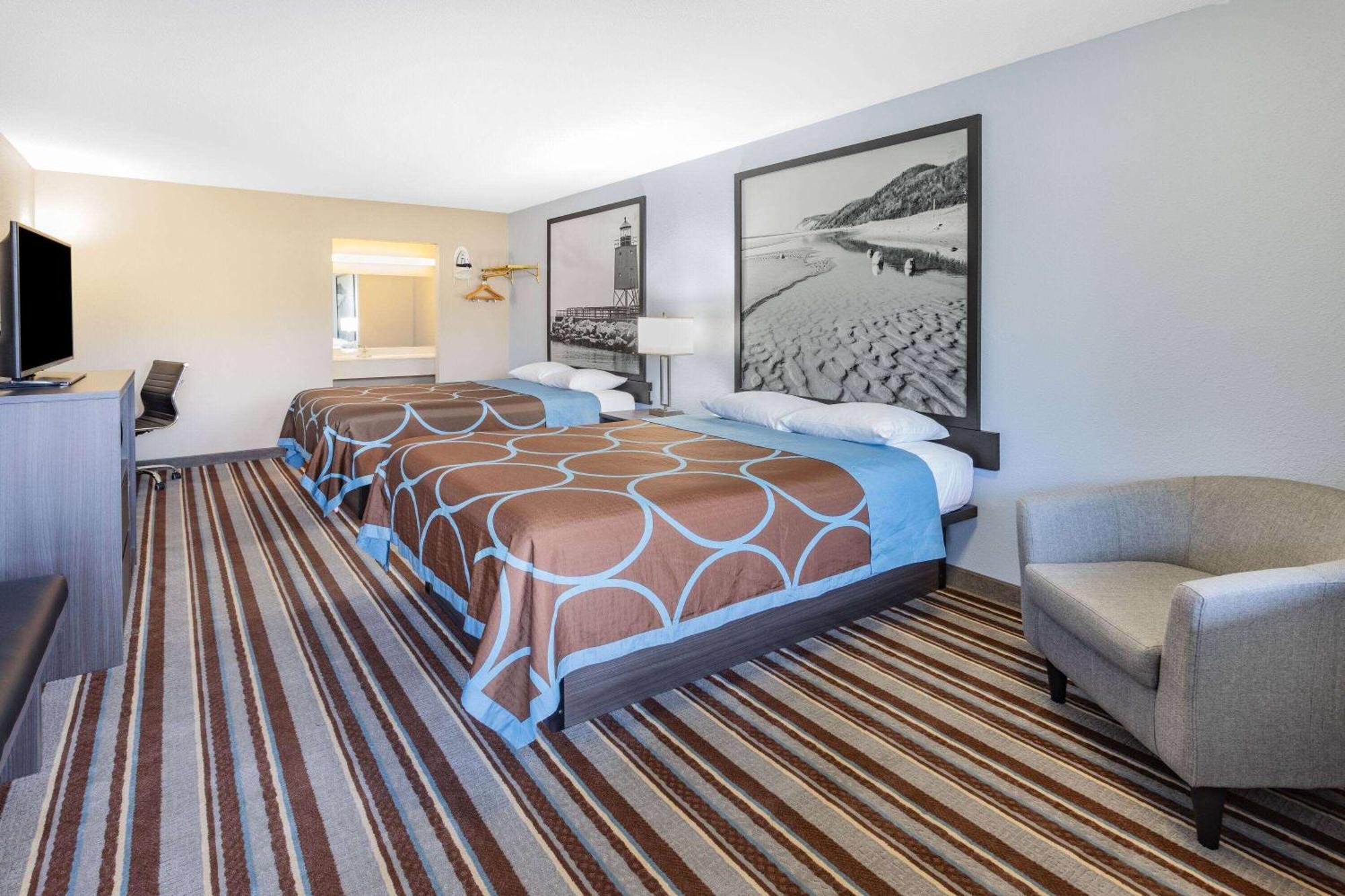 Super 8 By Wyndham Marysville/Port Huron Area Екстериор снимка