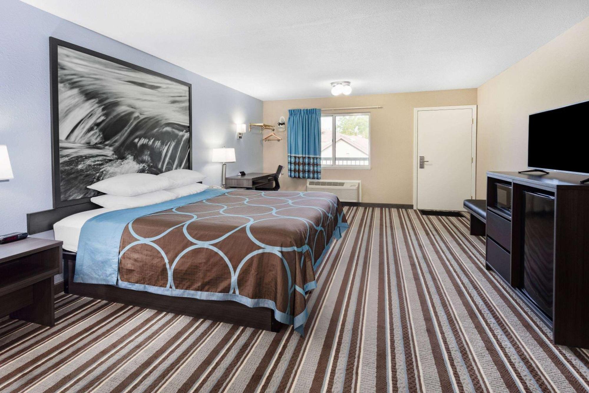 Super 8 By Wyndham Marysville/Port Huron Area Екстериор снимка
