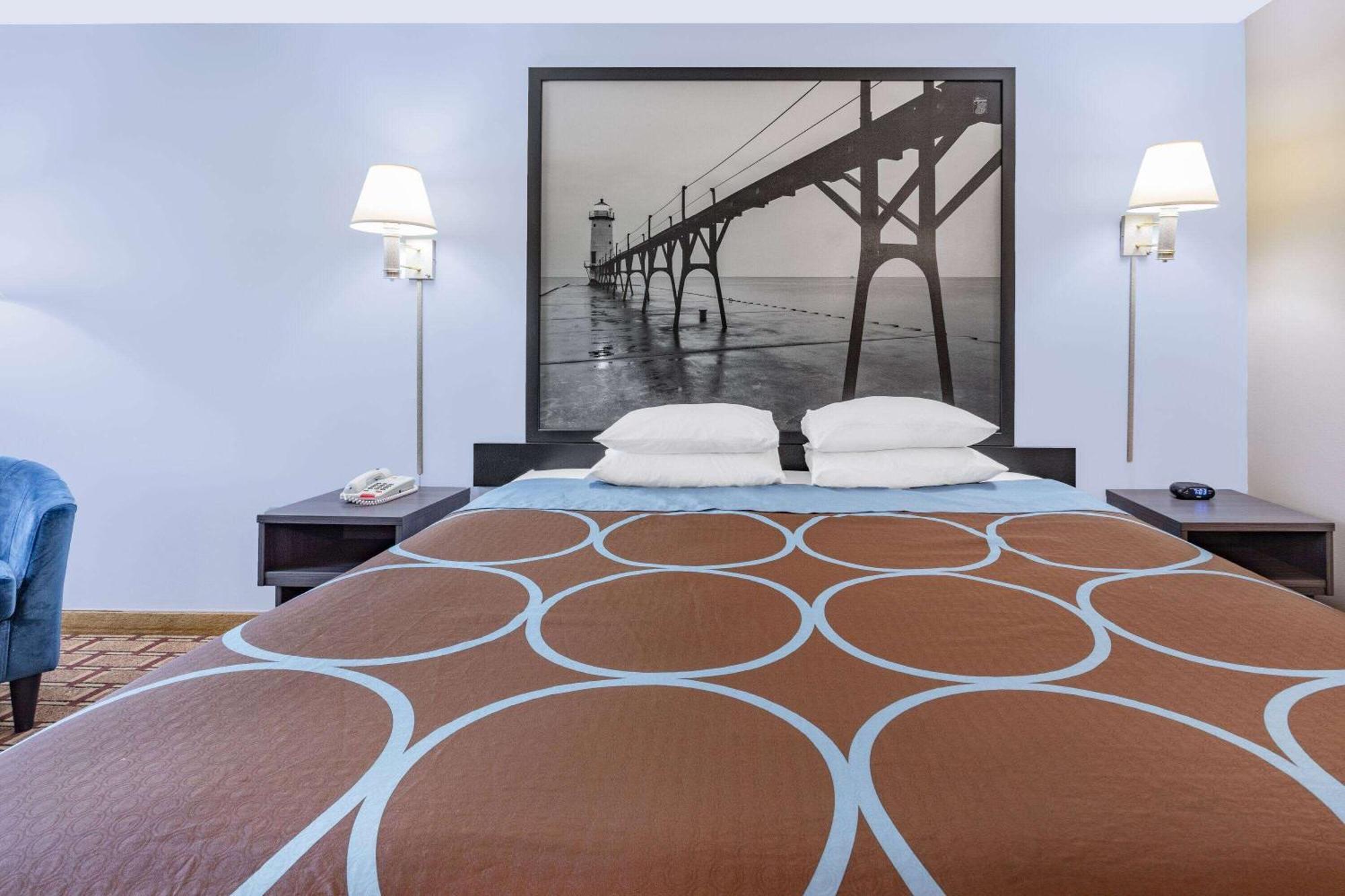Super 8 By Wyndham Marysville/Port Huron Area Екстериор снимка