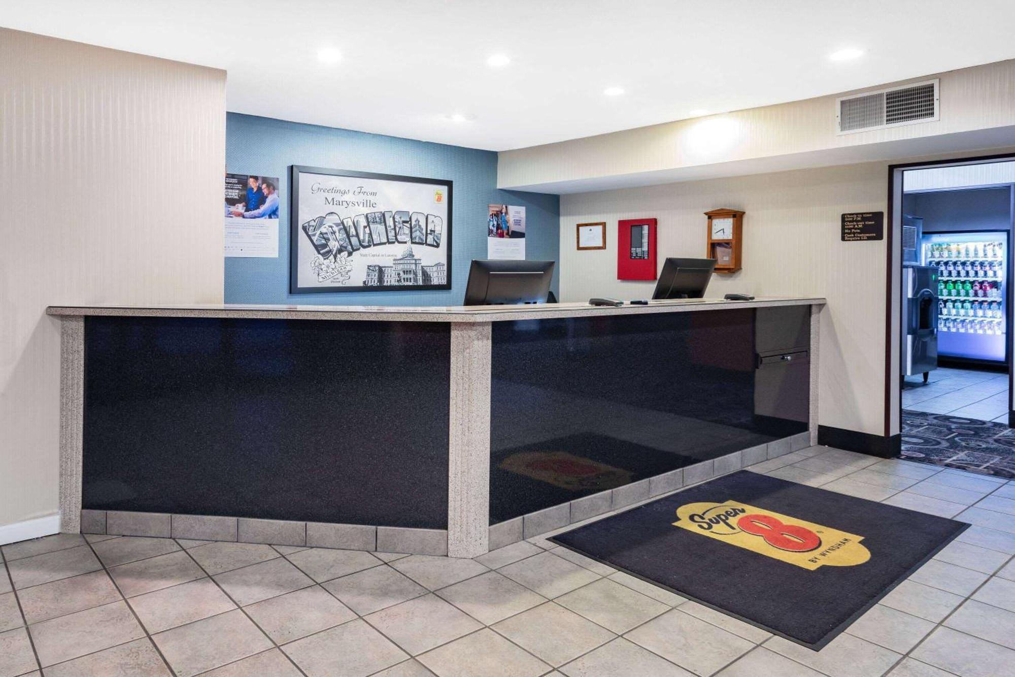 Super 8 By Wyndham Marysville/Port Huron Area Екстериор снимка